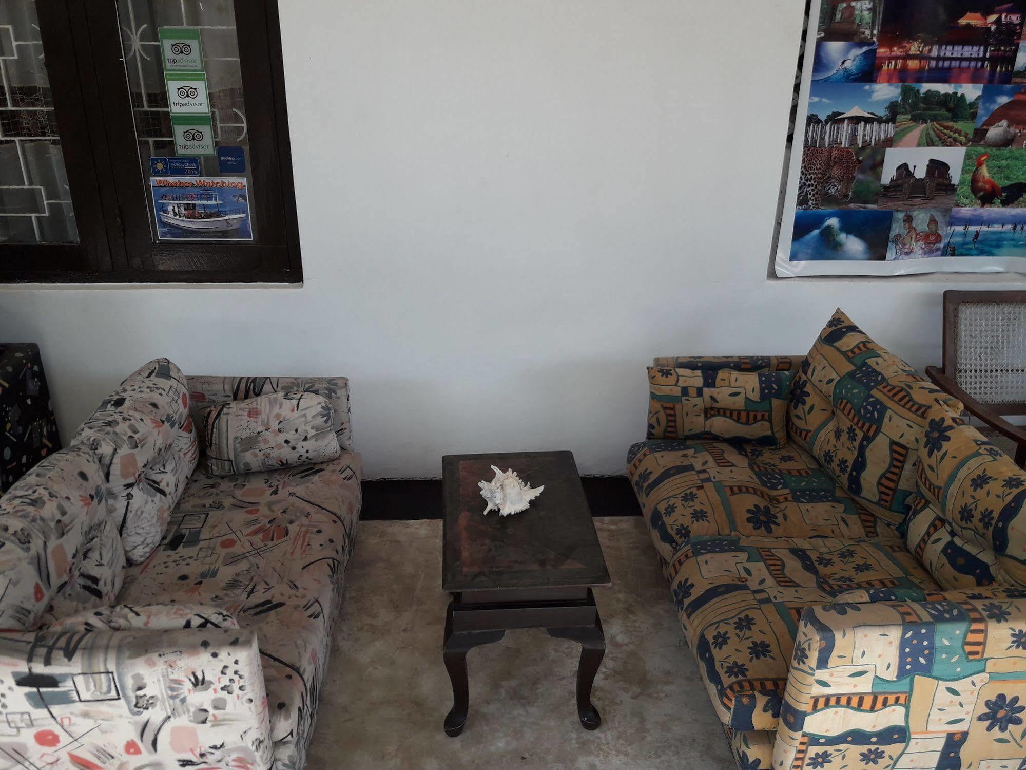 Sea Front Hikkaduwa Hotel Ngoại thất bức ảnh
