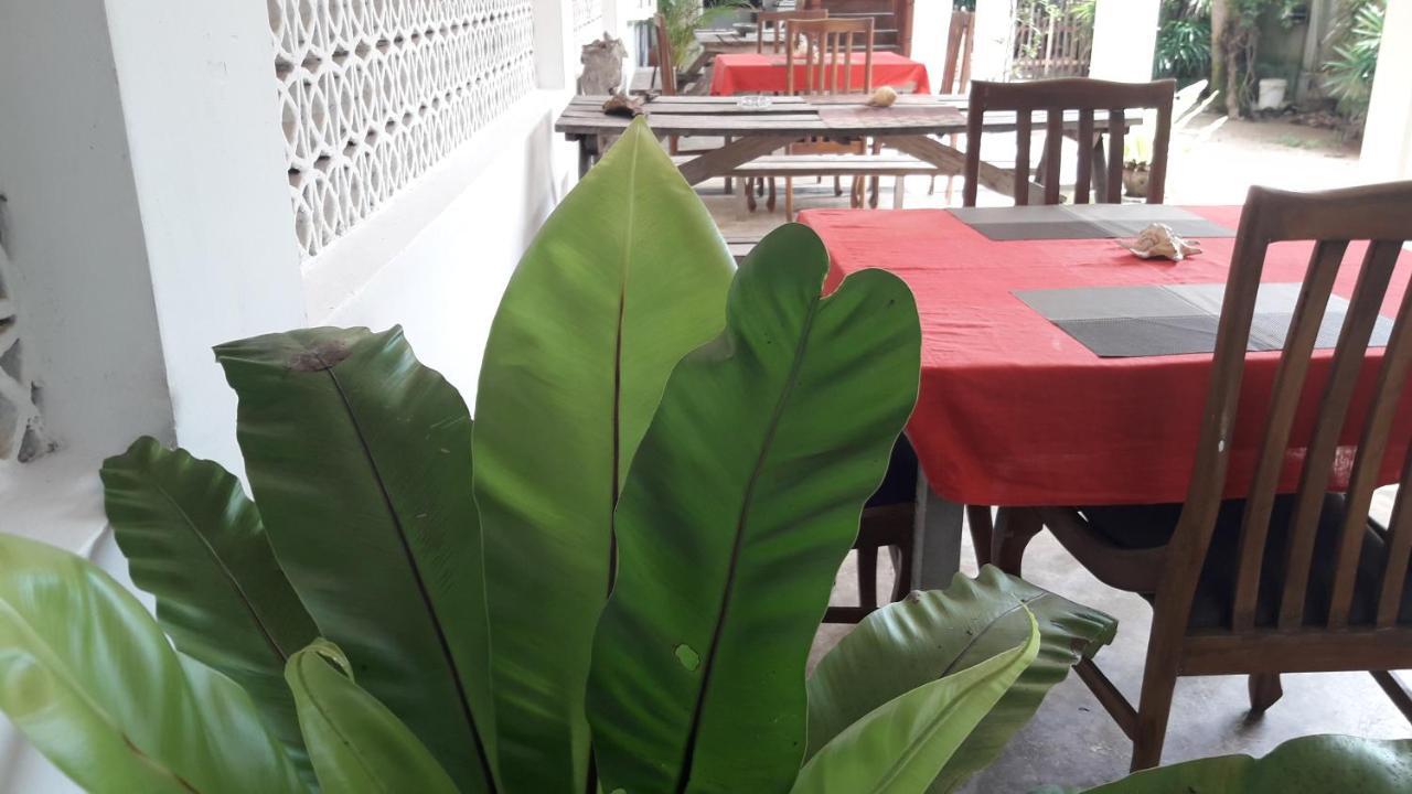Sea Front Hikkaduwa Hotel Ngoại thất bức ảnh